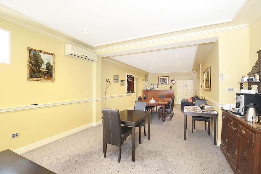 Grand Central Accommodation B&B Cobden4