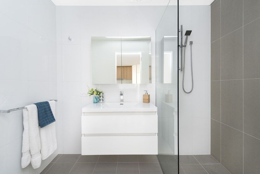 Accommodate Canberra - Azure3