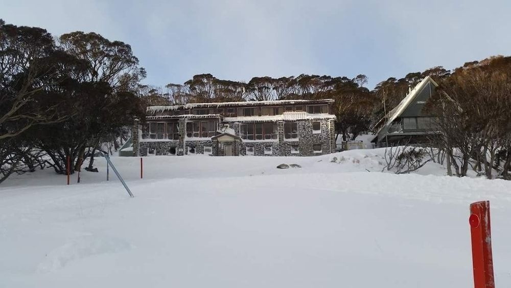 Boonoona Ski Lodge0