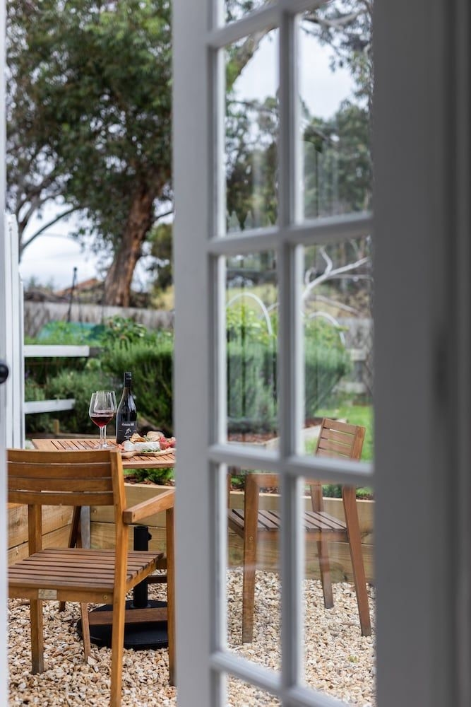 A Cottage In Richmond0