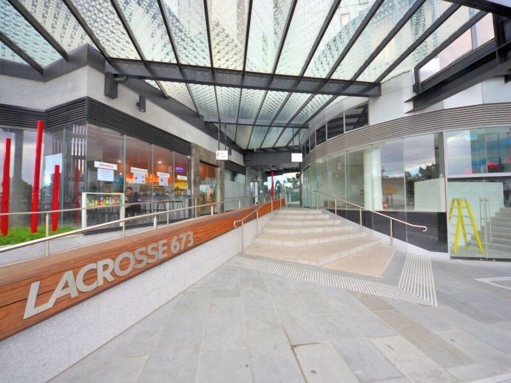 Royal Stays Apartments Melbourne - Docklands2