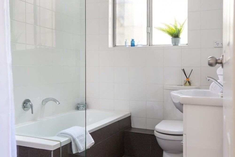 Sunny Apartment in Quiet and Green Neighbourhood4