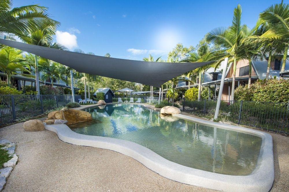 Canopy Chalet 102