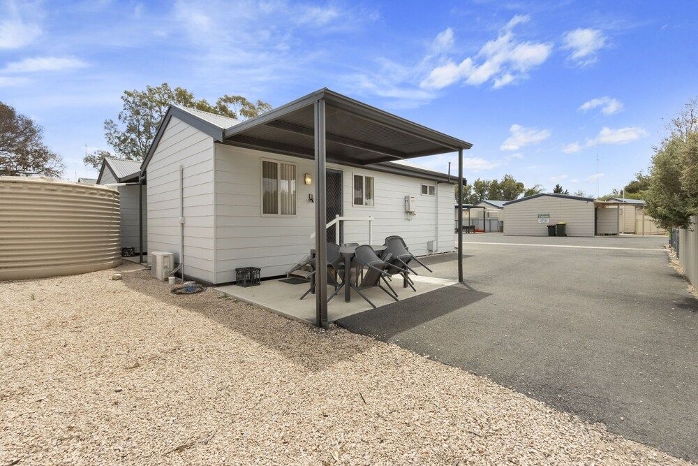Moonta Bay Cabins1
