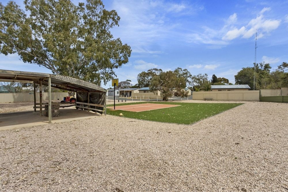 Moonta Bay Cabins2
