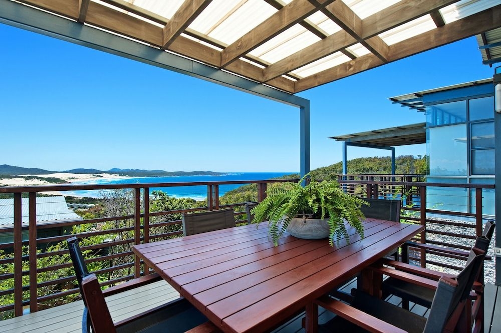 ONE MILE RETREAT Stunning Beach House3