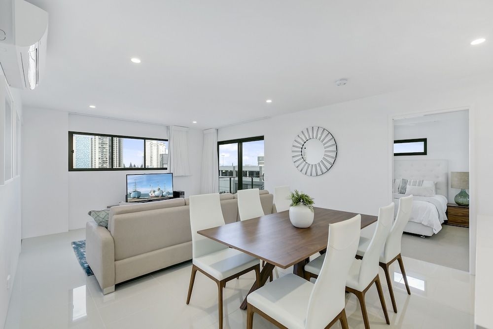 Spice Broadbeach - GCLR4