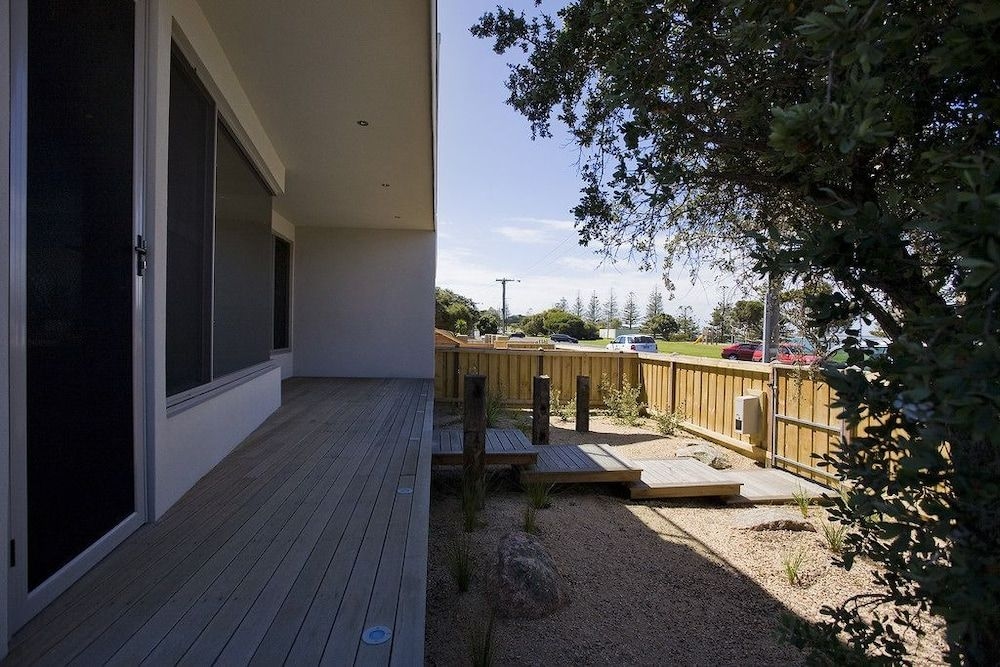 Two Bays Apartments, Australia3