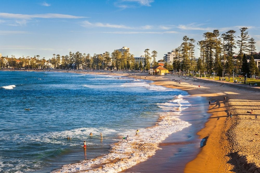 Manly Beachfront Apartment2