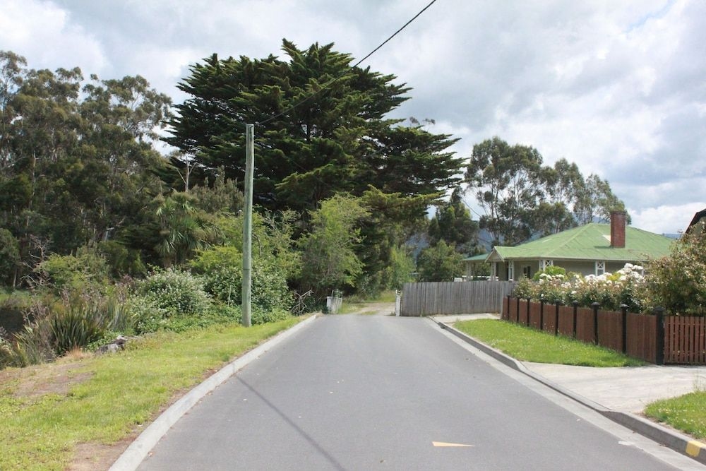 River Front Estate1