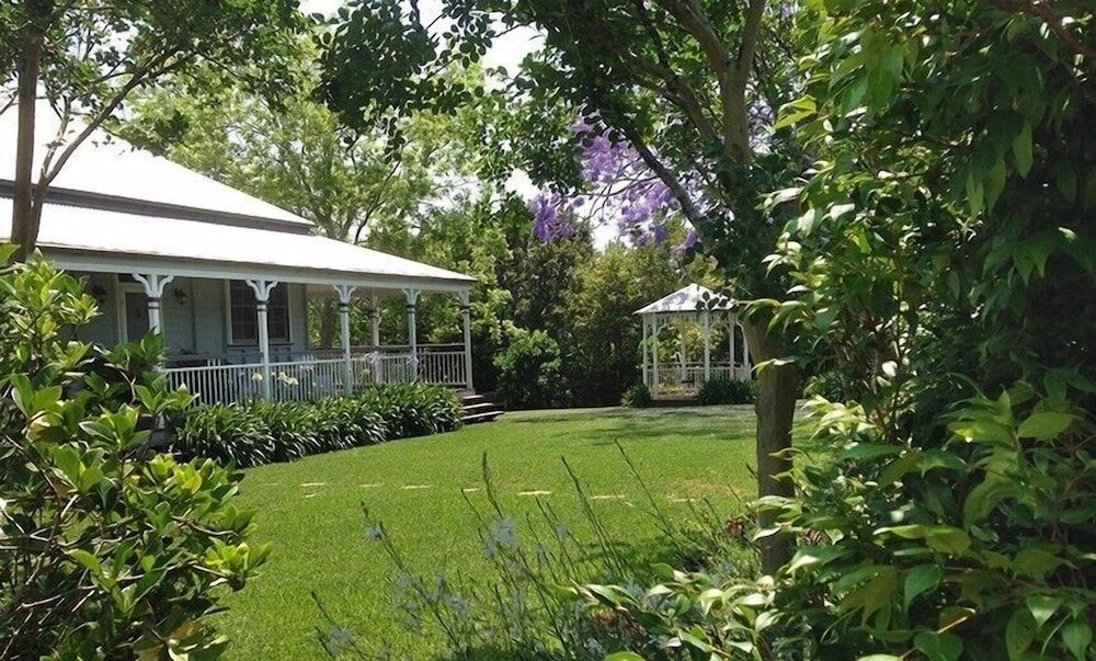 Mango Hill Farm0