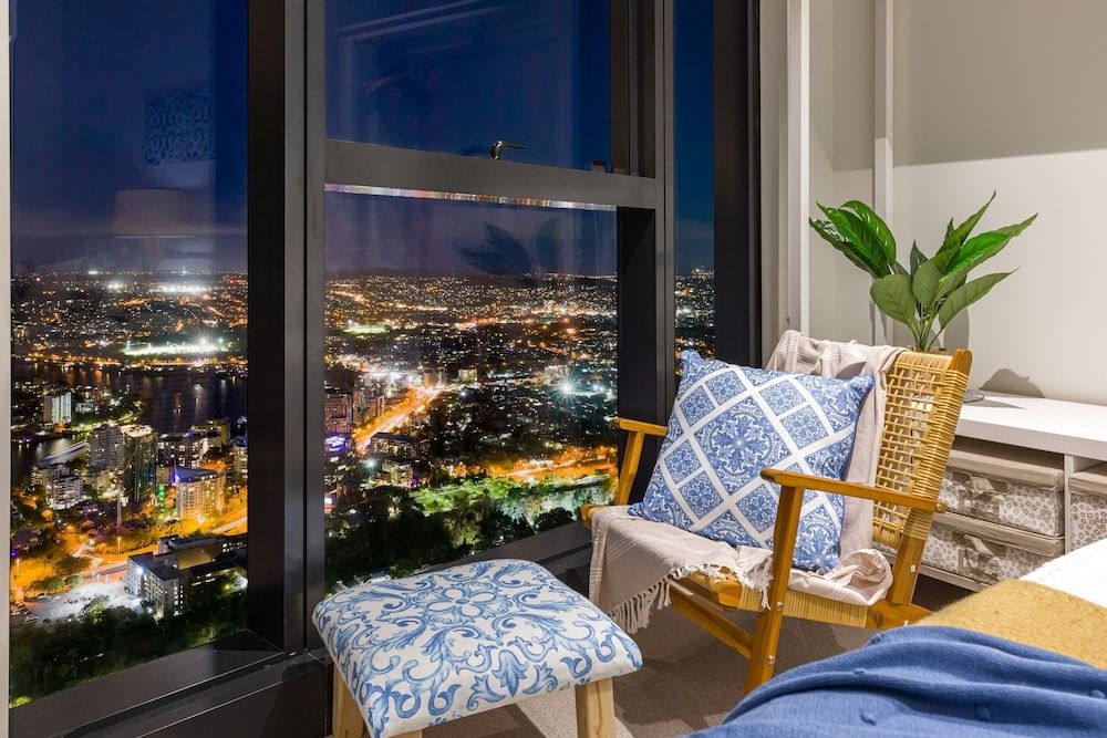 Hamptons Retreat on Level 77 Skytower0