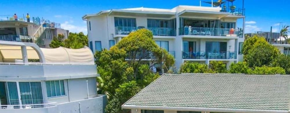 Crystal Shores Sunshine Beach4
