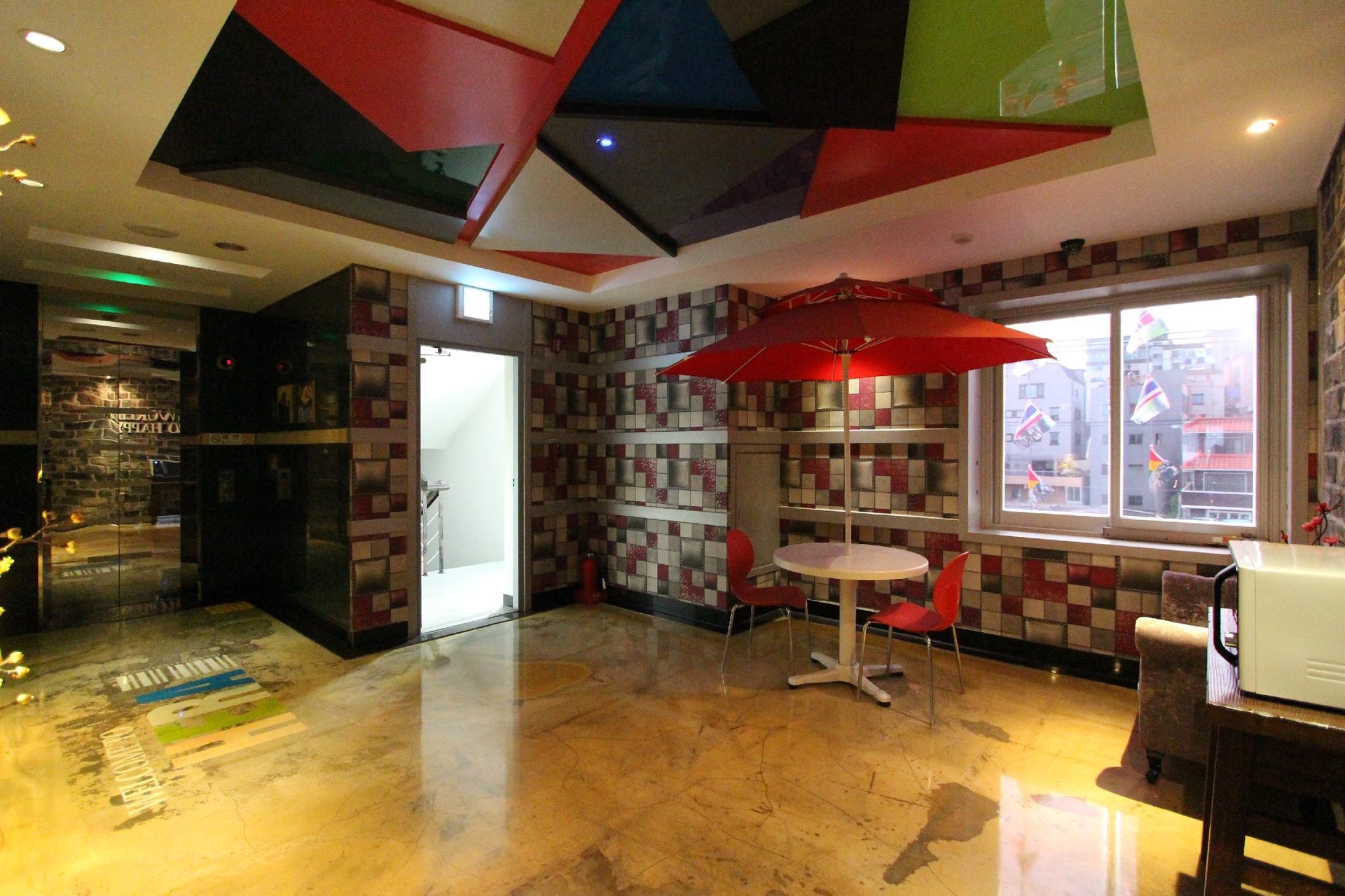 Hera Hotel0