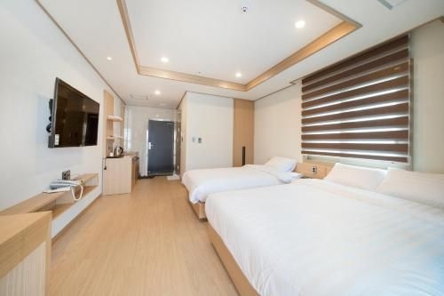 รัน โฮเทล (Run Hotel)4