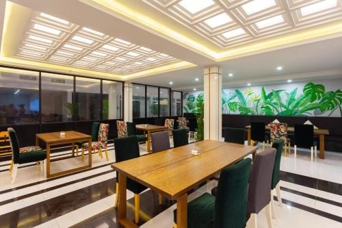 Anona Beachfront Phuket Resort4