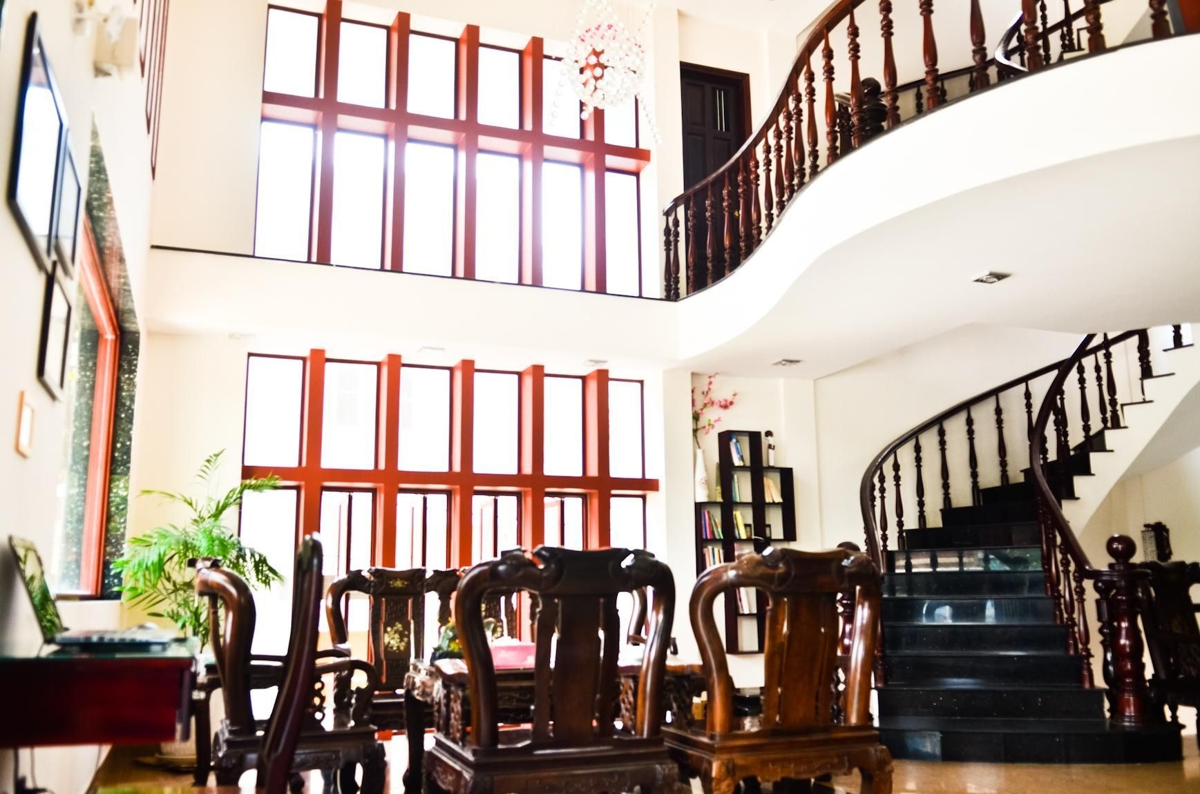 โรงแรมทัญบิญ (Thanh Binh Hotel)0