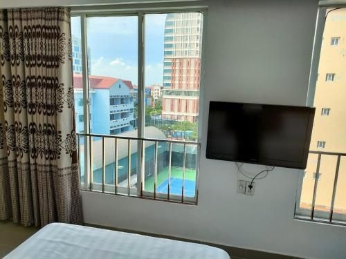 White Palace 23