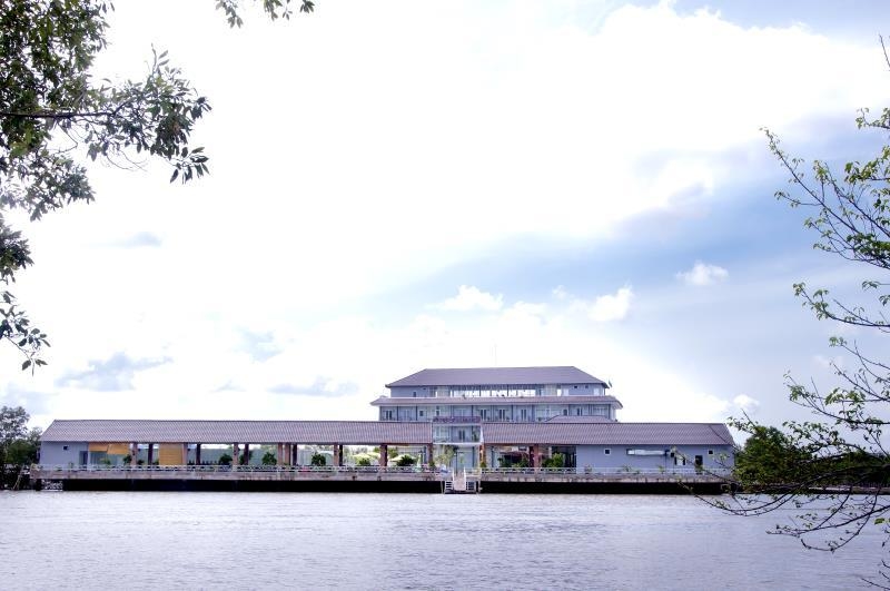 Ozon Hotel3