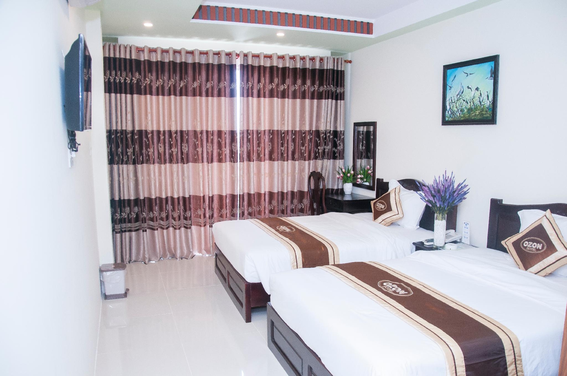 Ozon Hotel2