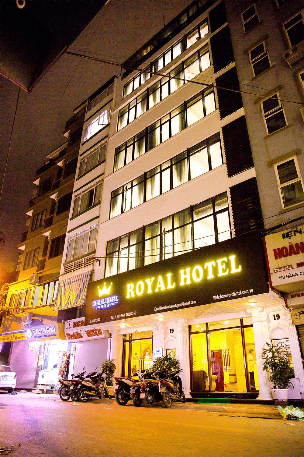 โรงแรมรอยัล (Royal Hotel)0