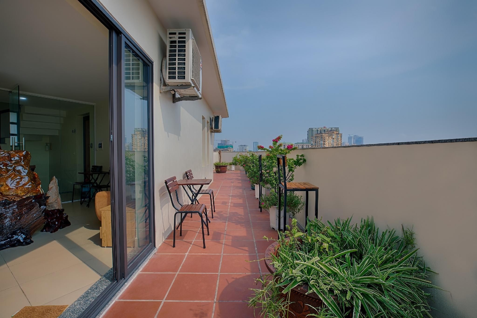 Granda Trung Hoa Apartment0