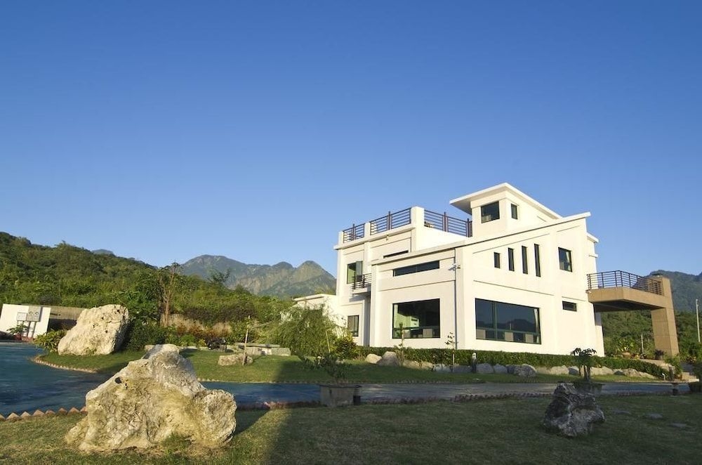 Flrice Villa1