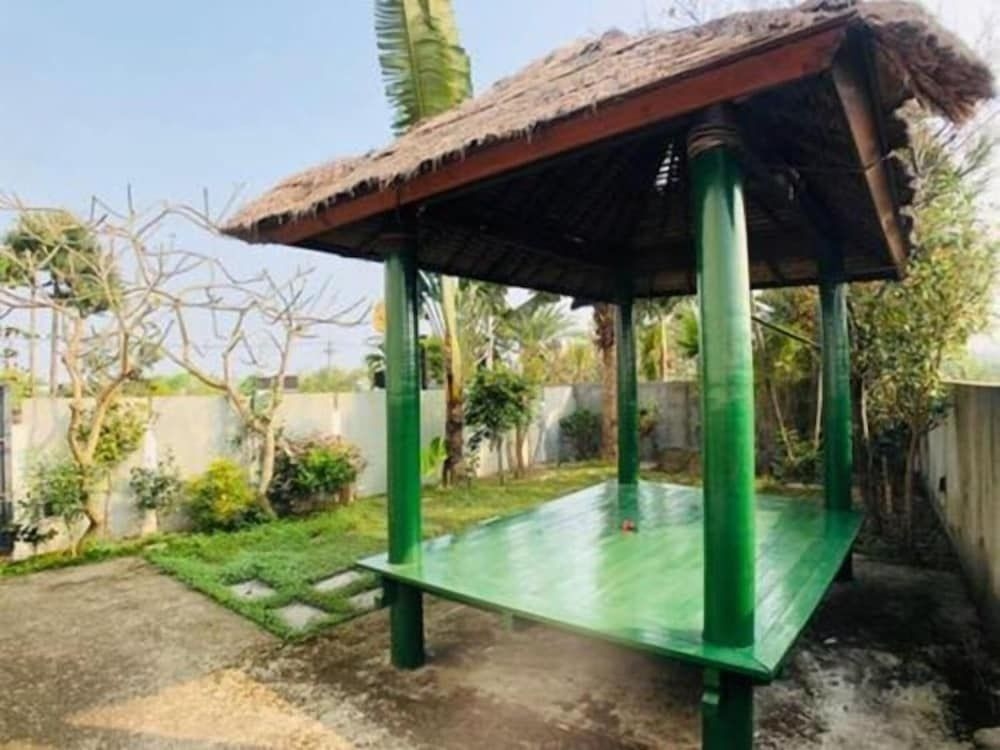 Palm Island B&B0