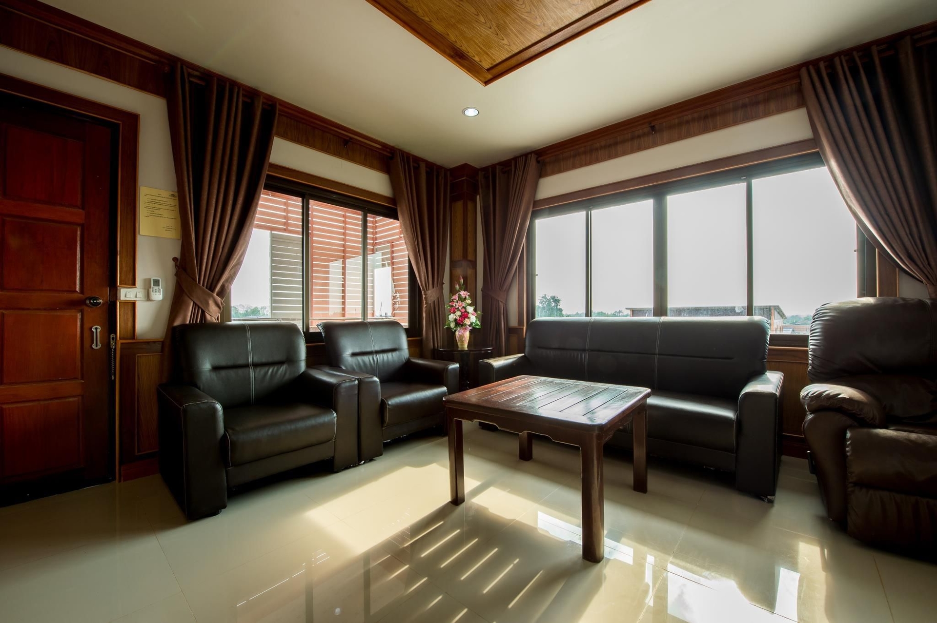 โรงแรมธาตุพนมวิว (Thatphanom View Hotel Nakhon)2