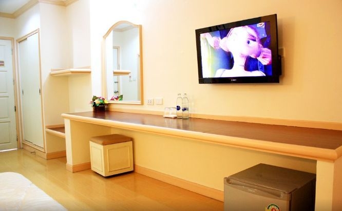 โรงแรม พี.เอ. วิลล์ นครสวรรค์ (P.A. Ville Hotel Nakhon Sawan)2