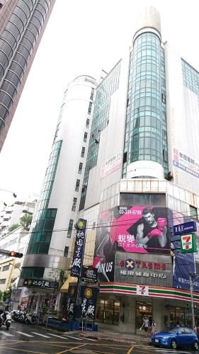 วอล์คเกอร์ - เถาหยวน (Walker - Taoyuan)1