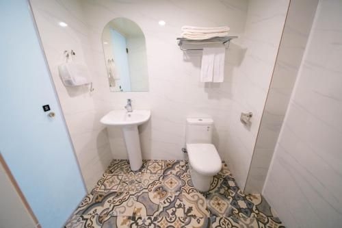 Jezreel Inn3