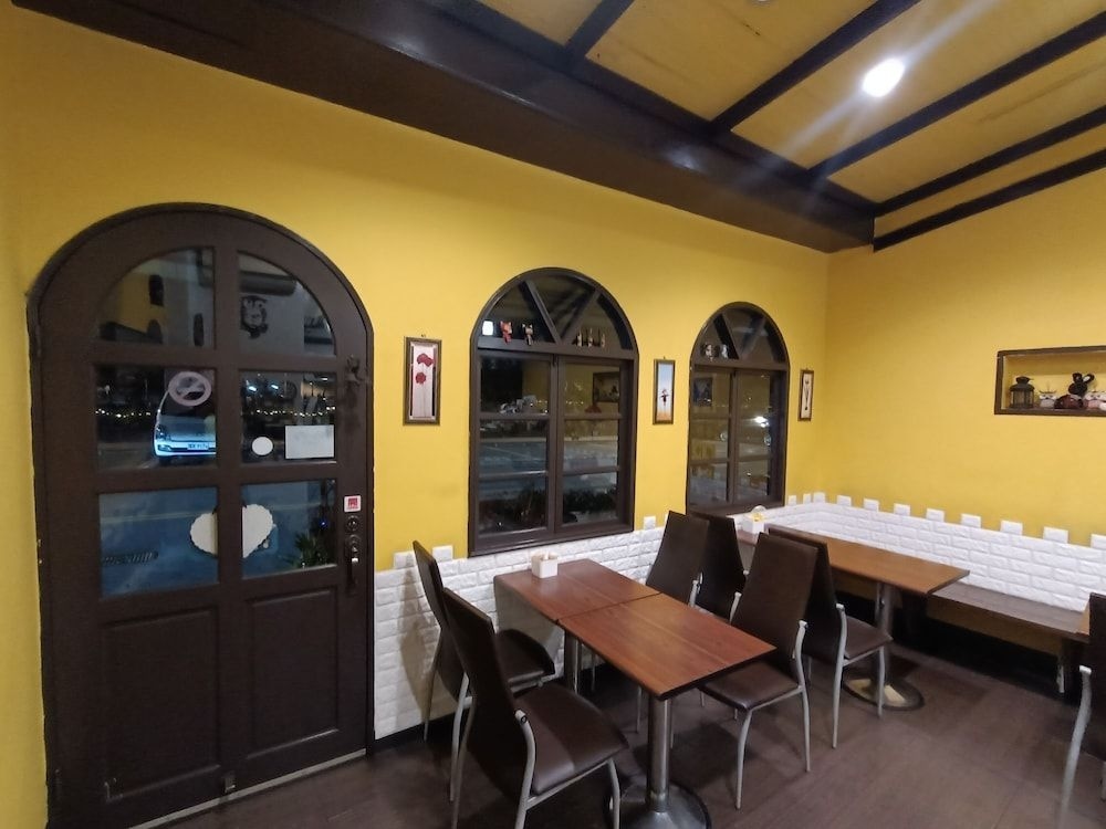 Shuili Heti coffee B&B2