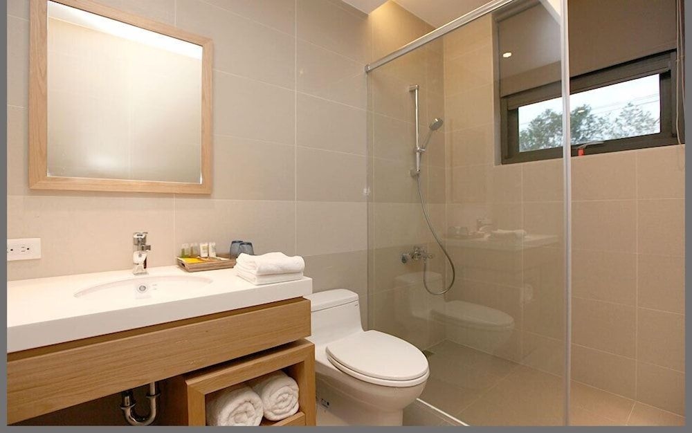 Lovely Pond Hostel3