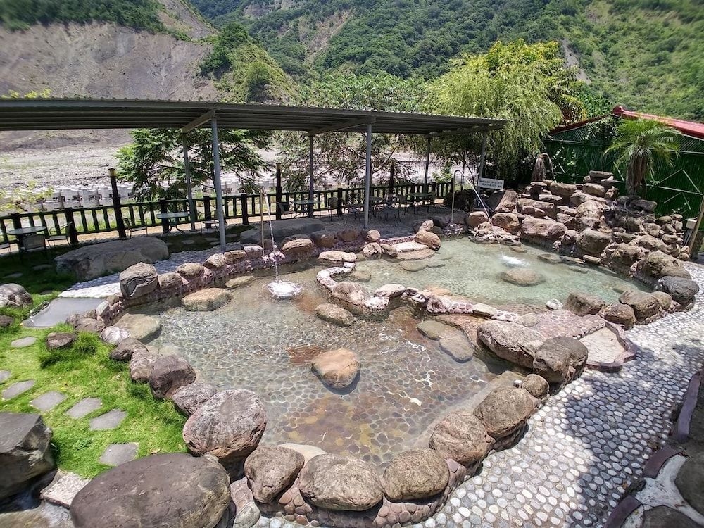 Fun Chen Resort Hotel3