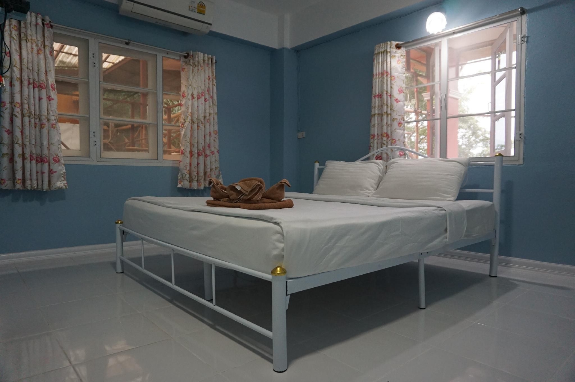 ปาริชาต เพลส (Parichart Place)1