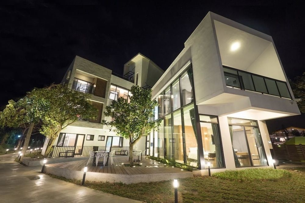 Okra Villa4