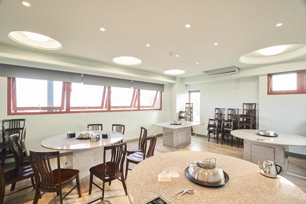 First Shanhai Hotel1