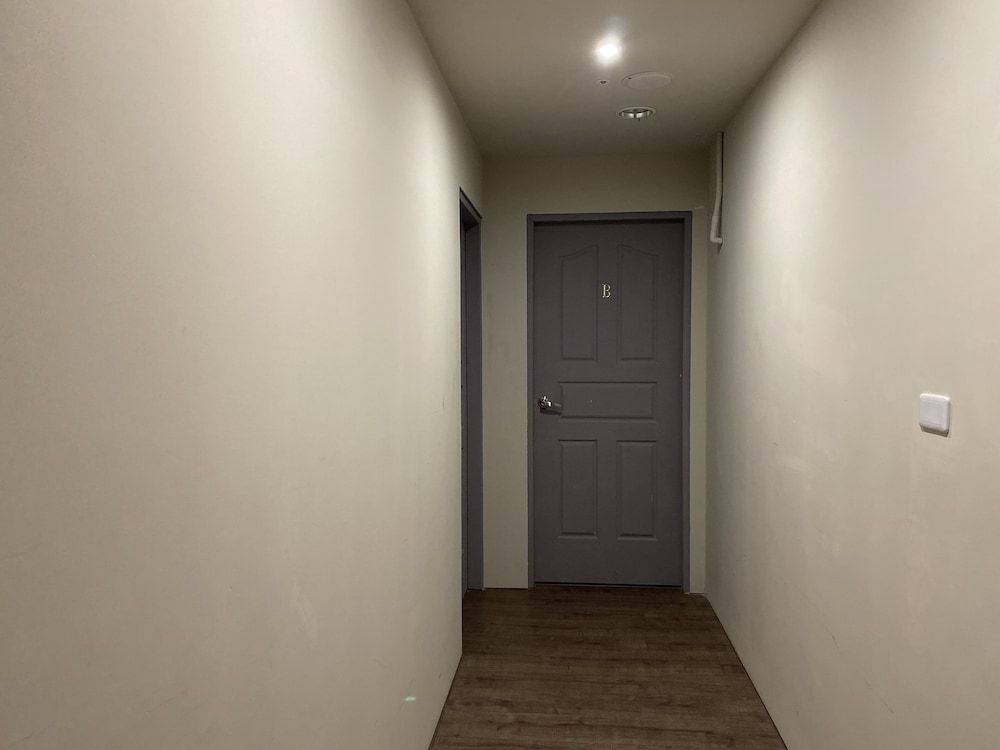 Saint Hostel1