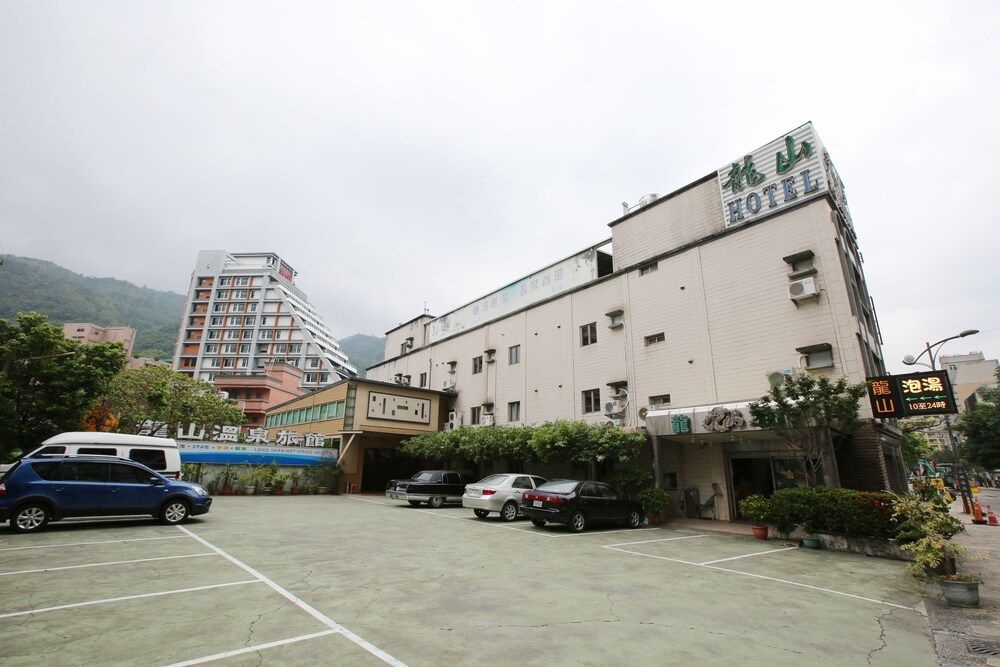 Long Shan Hotel2