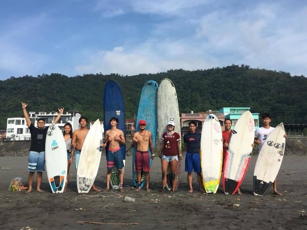 Wave backpackers4