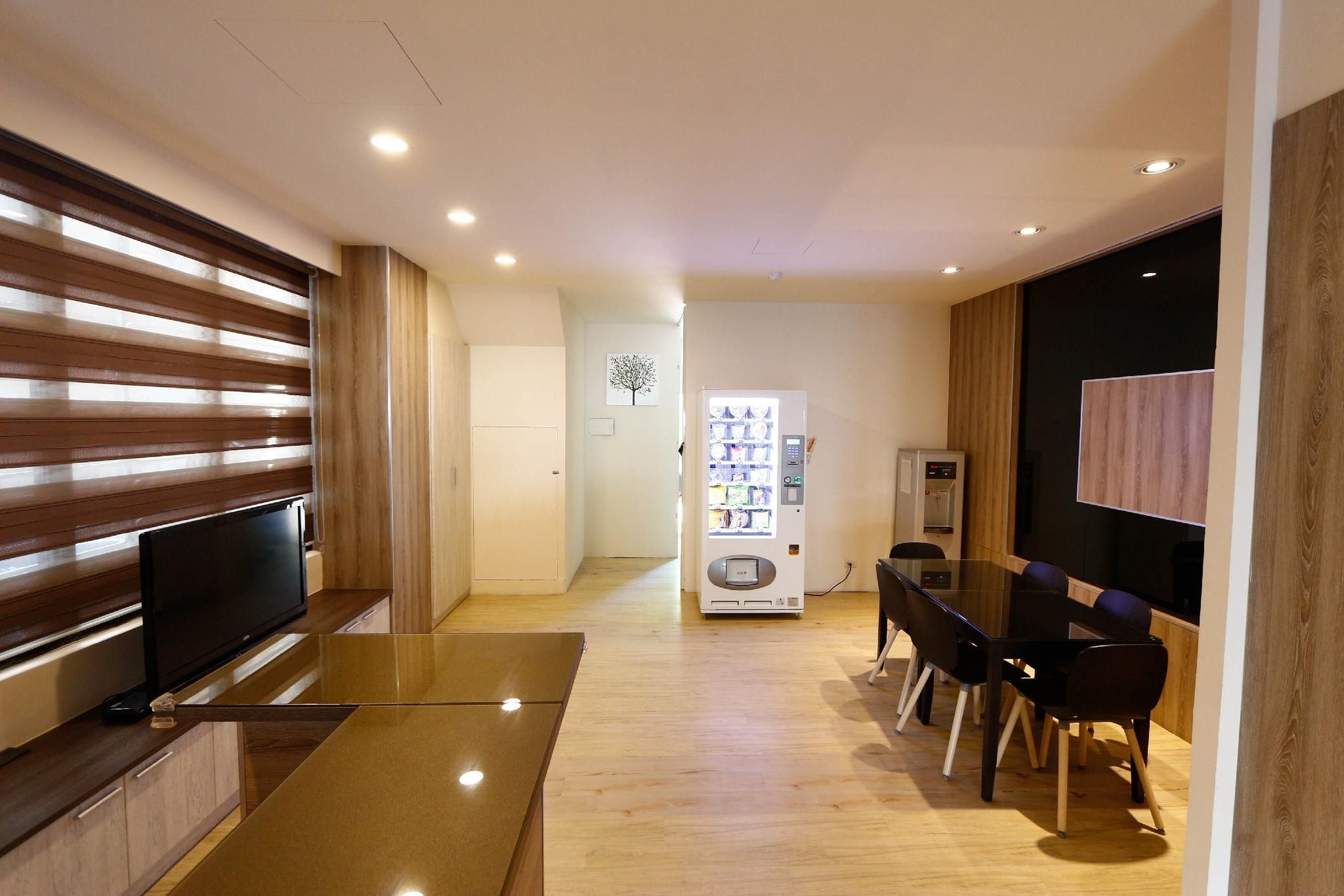 โรงแรมดี.วาย. (D.Y. Hotel)1