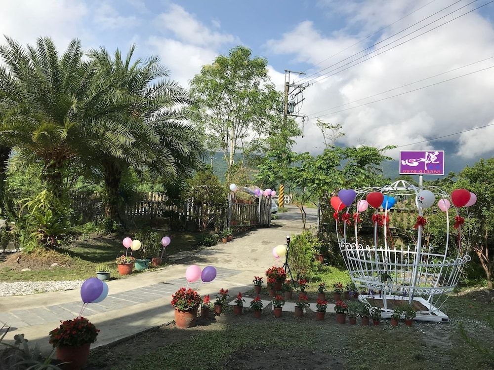 Xinyue B&B3