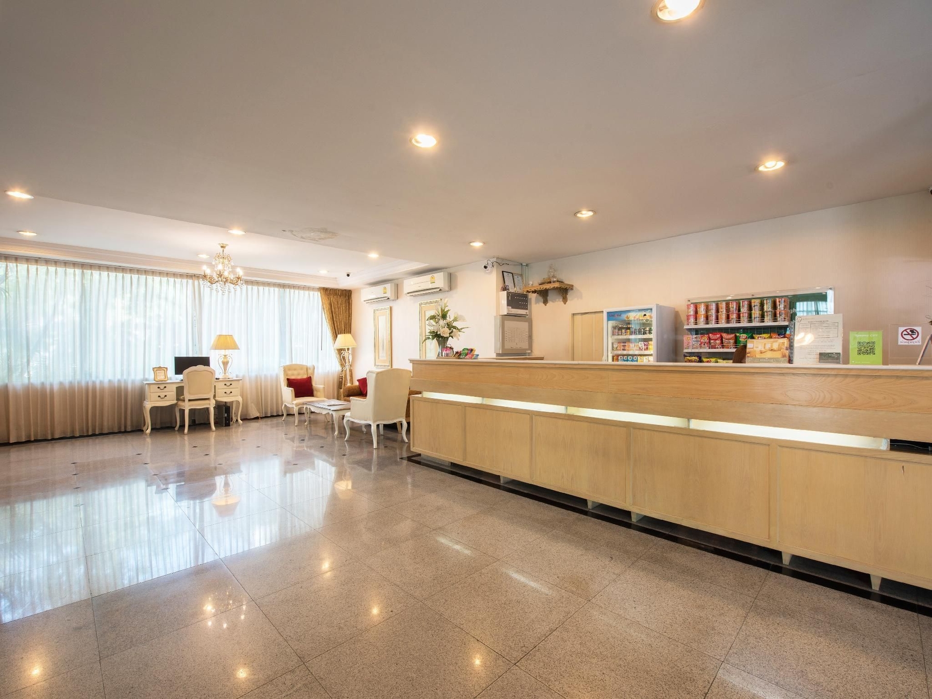 โรแมนซ์ โฮเทล บางนา (Romance Hotel Bangna)4