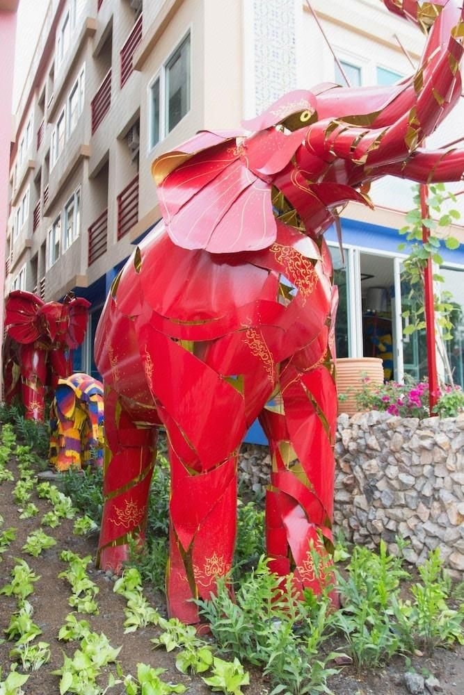 นอนนิดนอนหน่อย ดีไซน์ เรสซิเดนซ์ (Non Nid Non Noi Design Residence)2