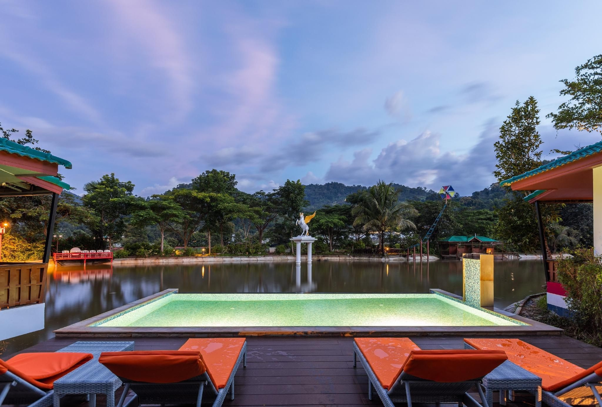 สวอนคีรี รีสอร์ท (Swankiri Resort)0