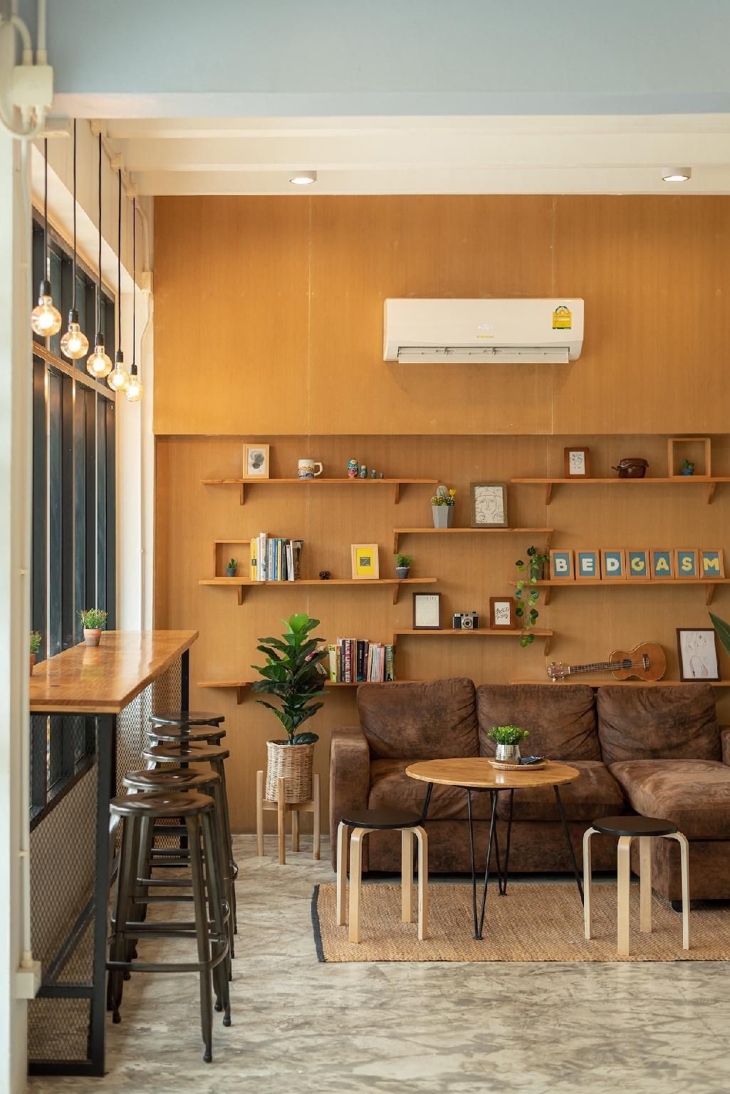 เบดแกสซึมโฮเทล x คาเฟ่ แอท นิมมาน (BEDGASM Hotel x Cafe @Nimman)1