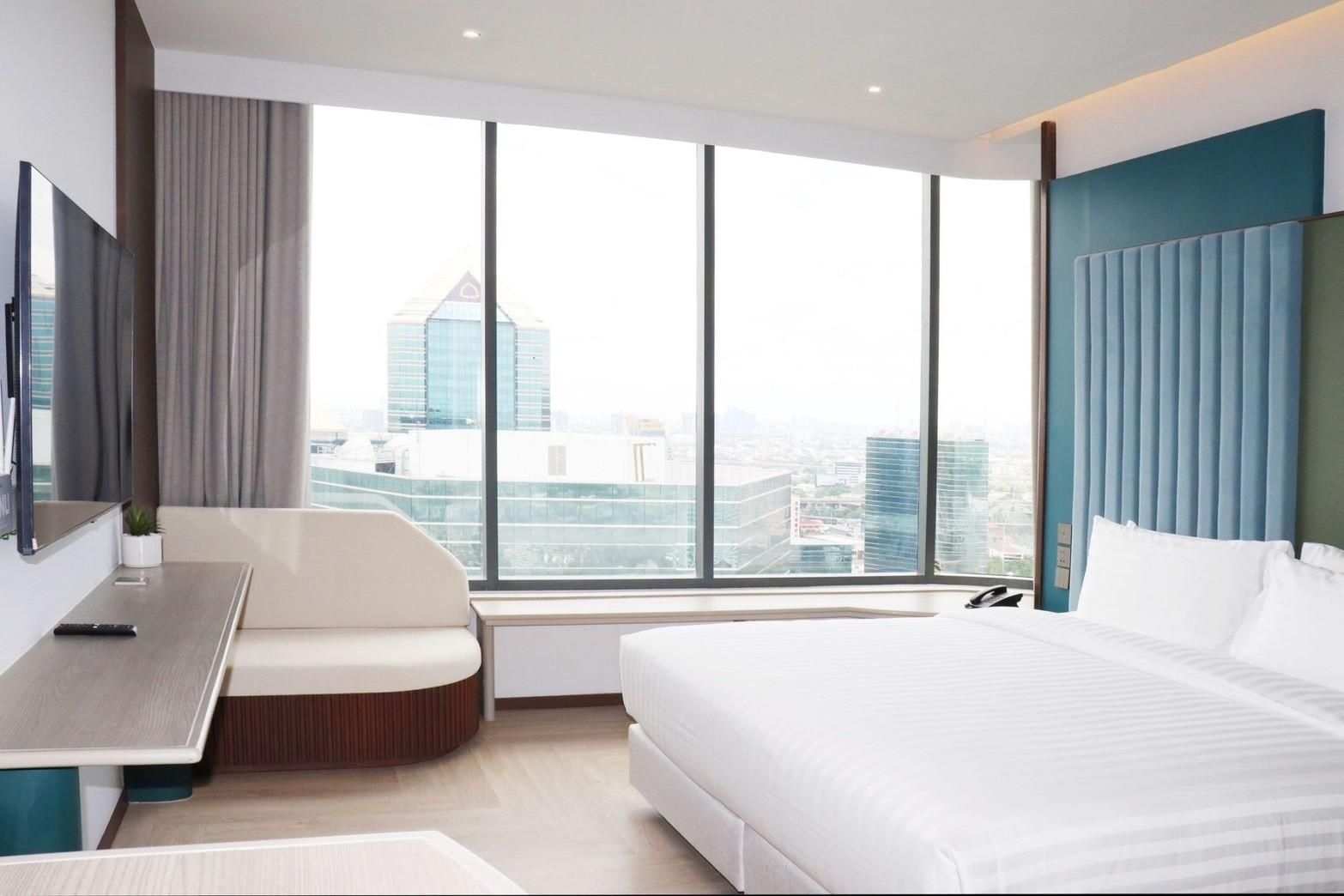 The Quarter Ratchayothin by UHG1