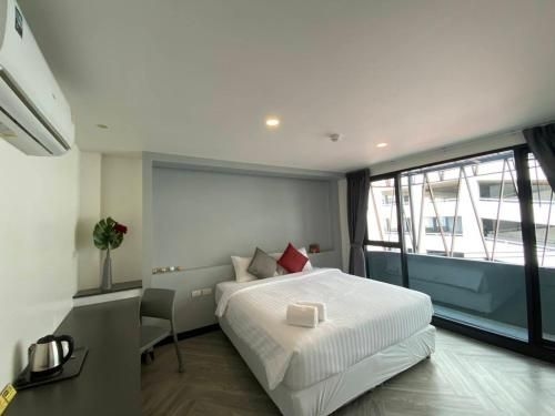 14 Sathorn hotel - No Parking1