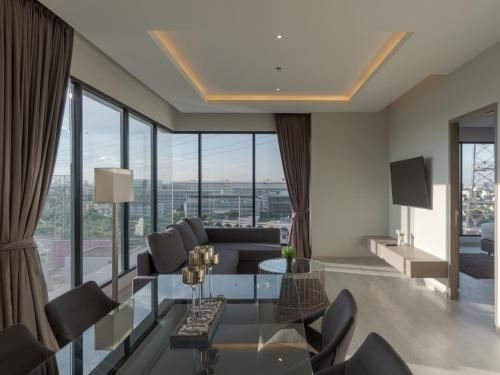 Thaya Hotel Bangkok1